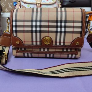 Bolsos BUR, bandolera tonos clásicos