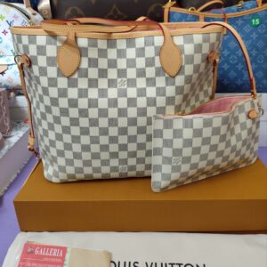 Bolsos LV, neverfull cuadritos blanco, alta calidad. Interior rosa.