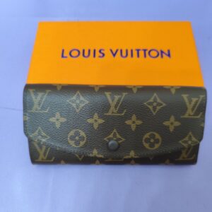 Cartera LV grande, interior marrón