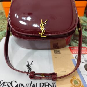 Bolsos YSL, calidad superior, charol burdeos.