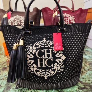 Bolsos CH, alta calidad, color negro.